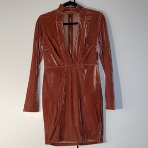 Privy (NWOT) deep V velvet dress for women. Size L.